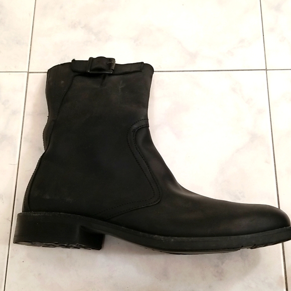 Men's Banana Republic Boots - Picture 3 of 9